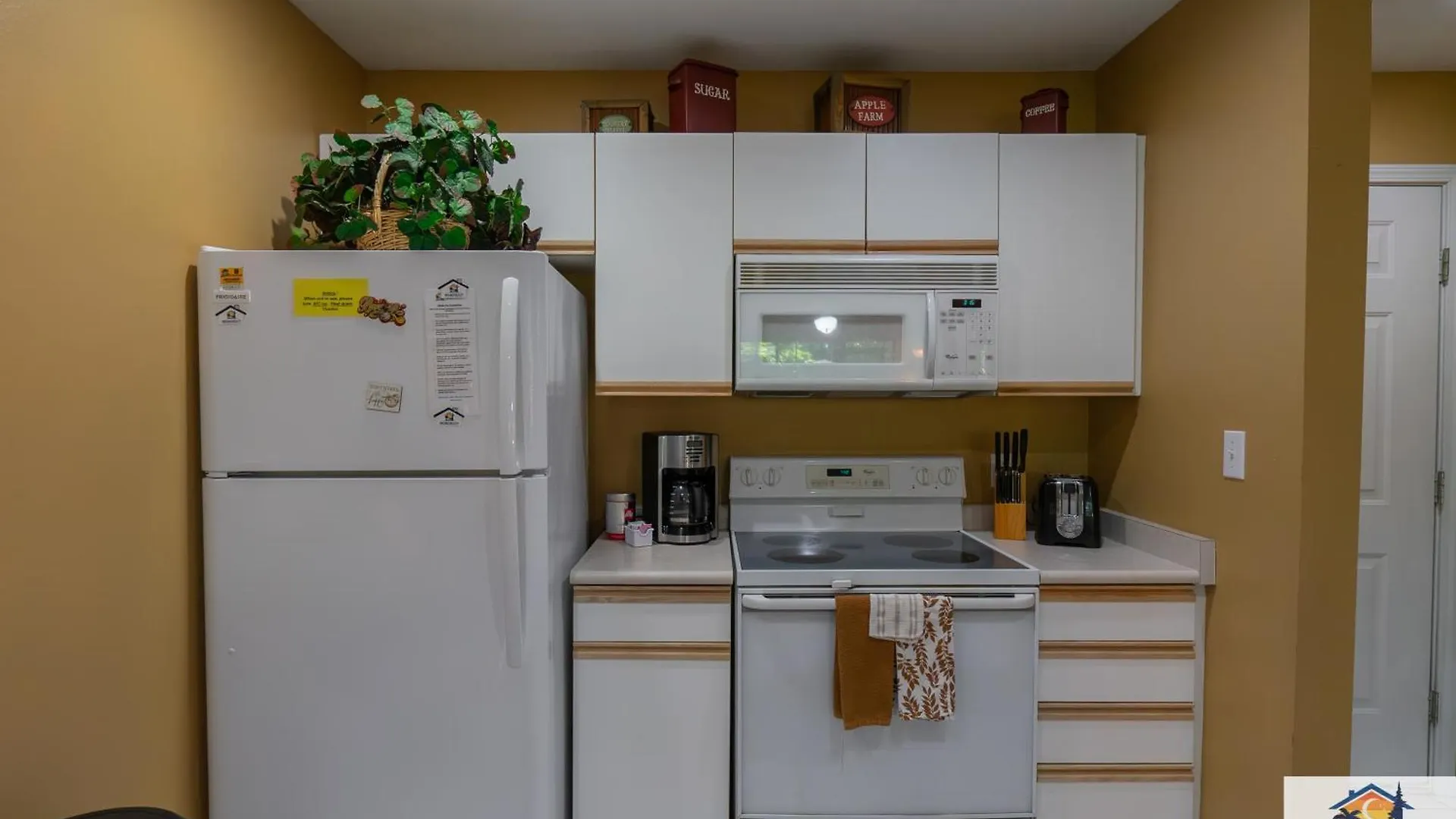 2br - King Beds - Near The 76 Strip - Free Tickets Included - Ch1-1 *