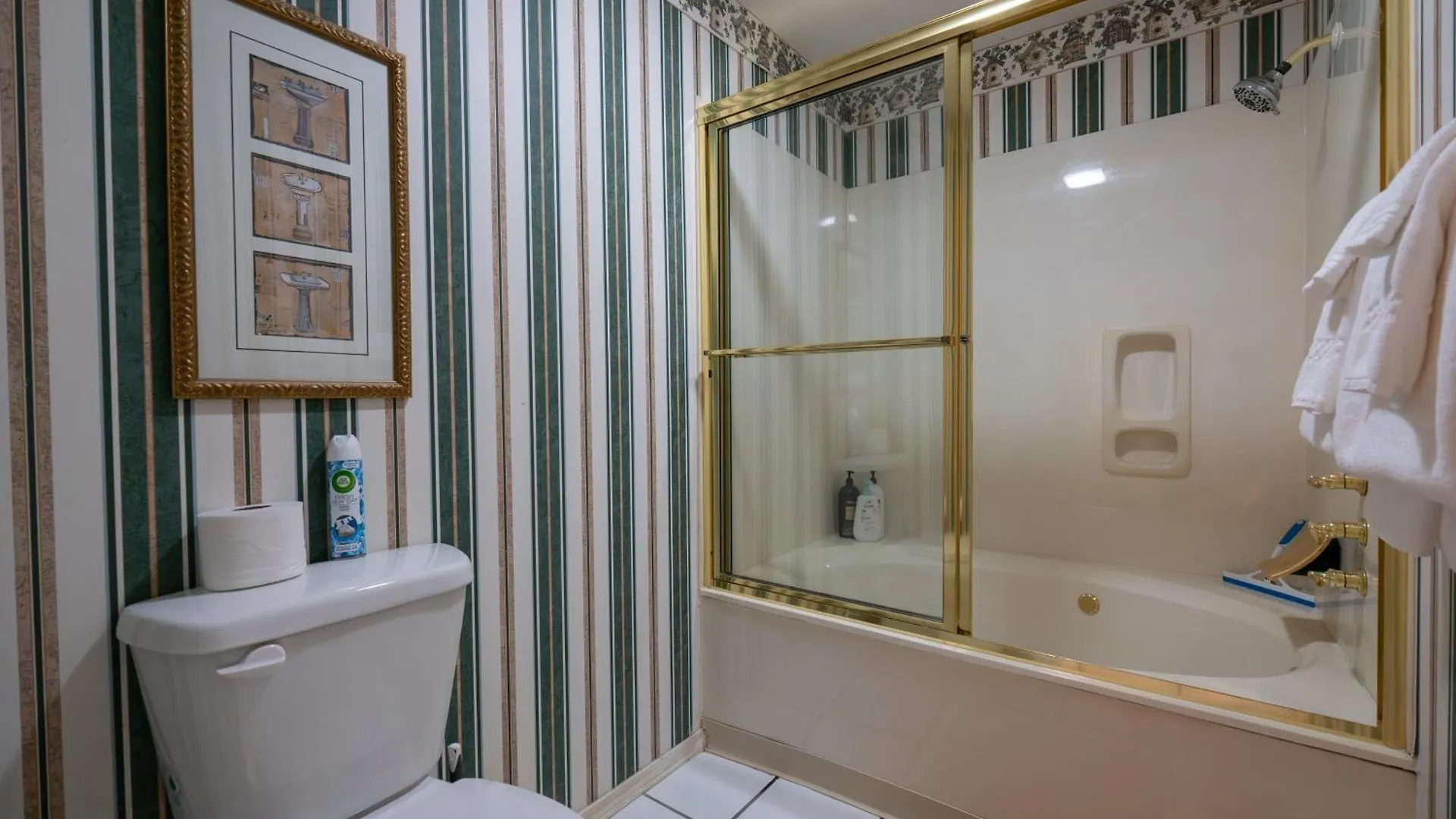 3 Bedroom With Loft - Golf Course View - Near The Strip - Free Activities Included - Fw9-6 布蘭森