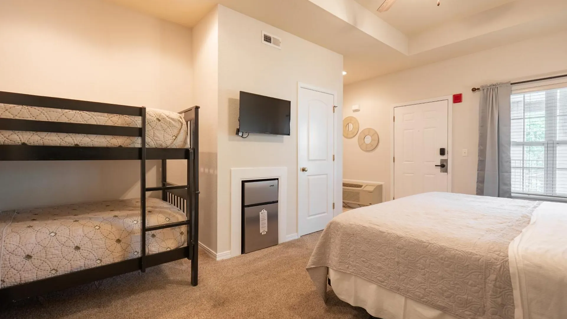 Elevator Access - Walk-in Shower - Close To 76 Strip - Free Tickets Included - Rl8-11b Appartement Branson