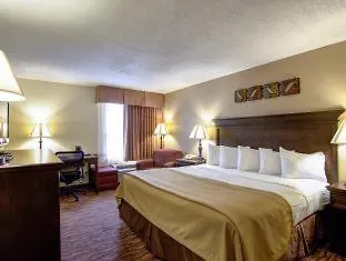 Western Center Pointe Hotel