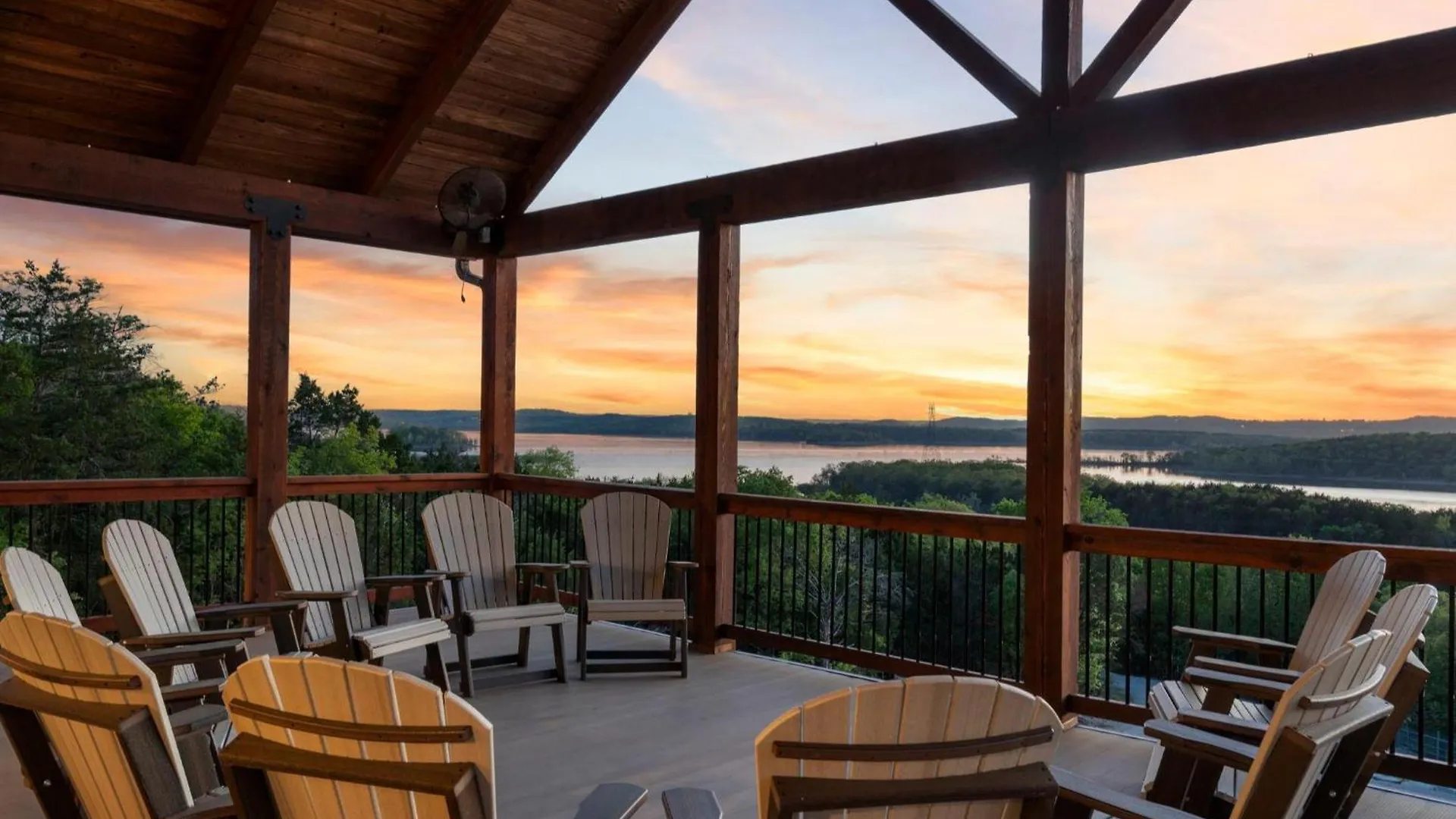 Chateau On The Cove Feriehus Branson