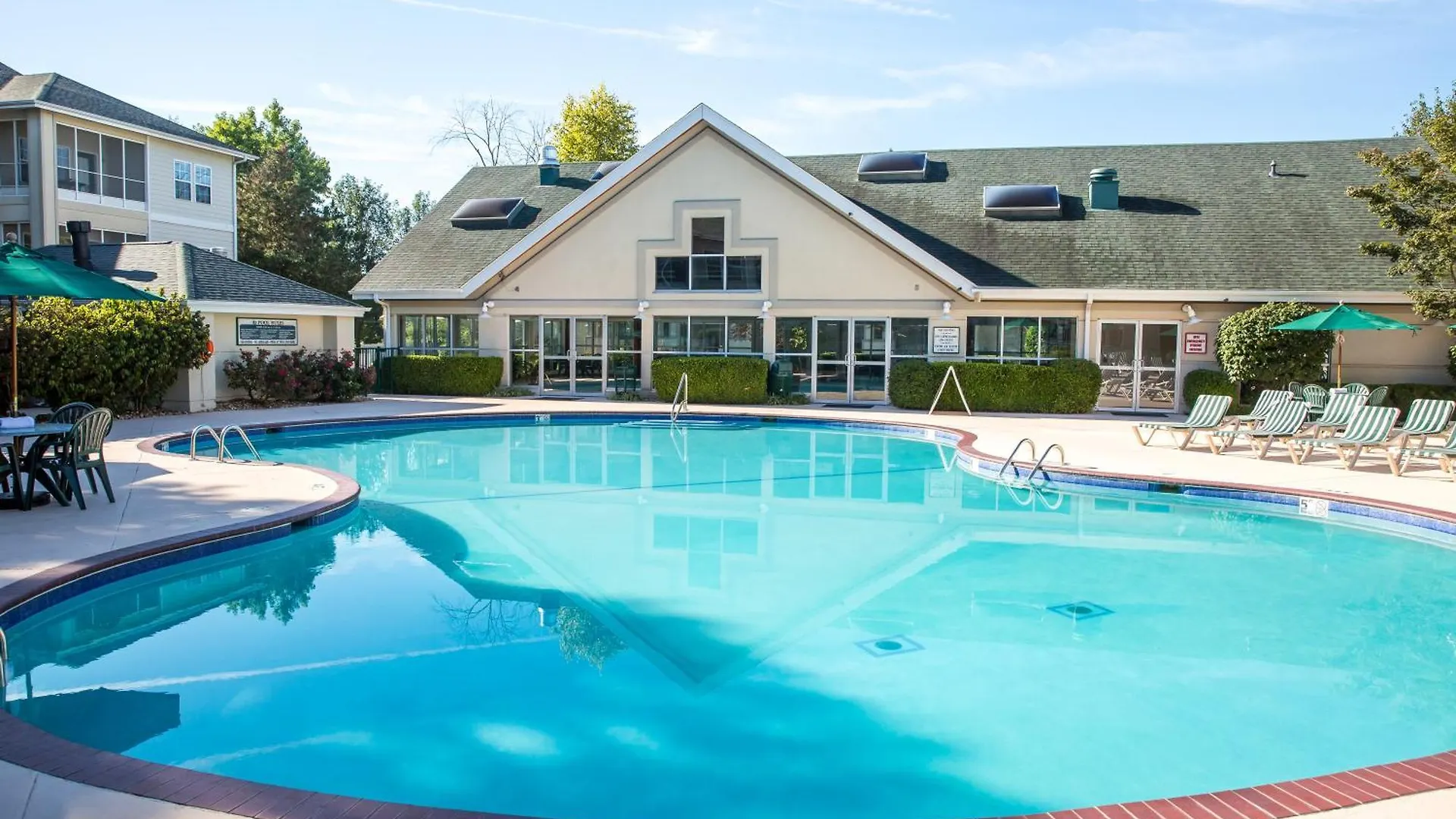 Palace View By Spinnaker 4* Branson
