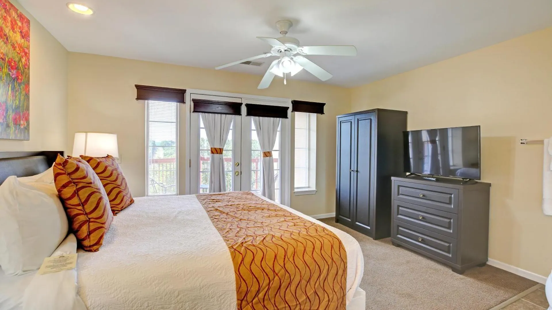 Grand Crowne Hotel Branson