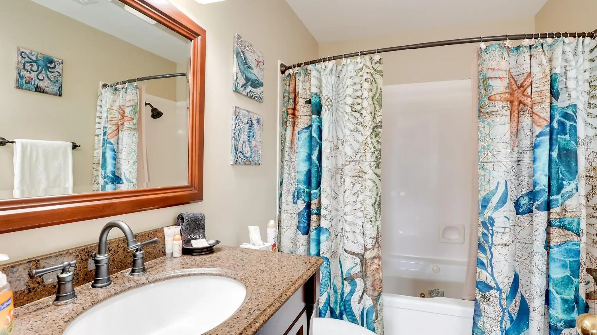 Lakefront Condo, Near Silver Dollar City!