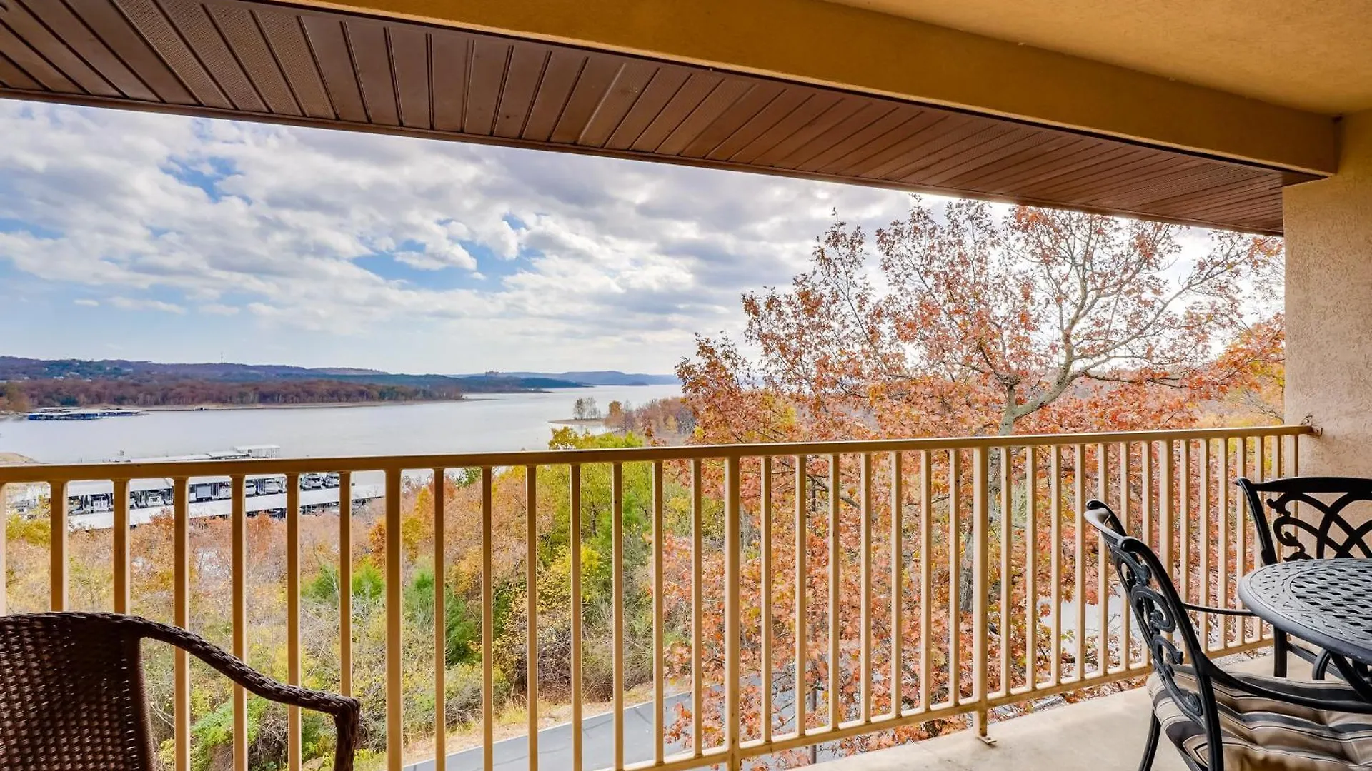 アパート Lakefront Condo, Near Silver Dollar City! *