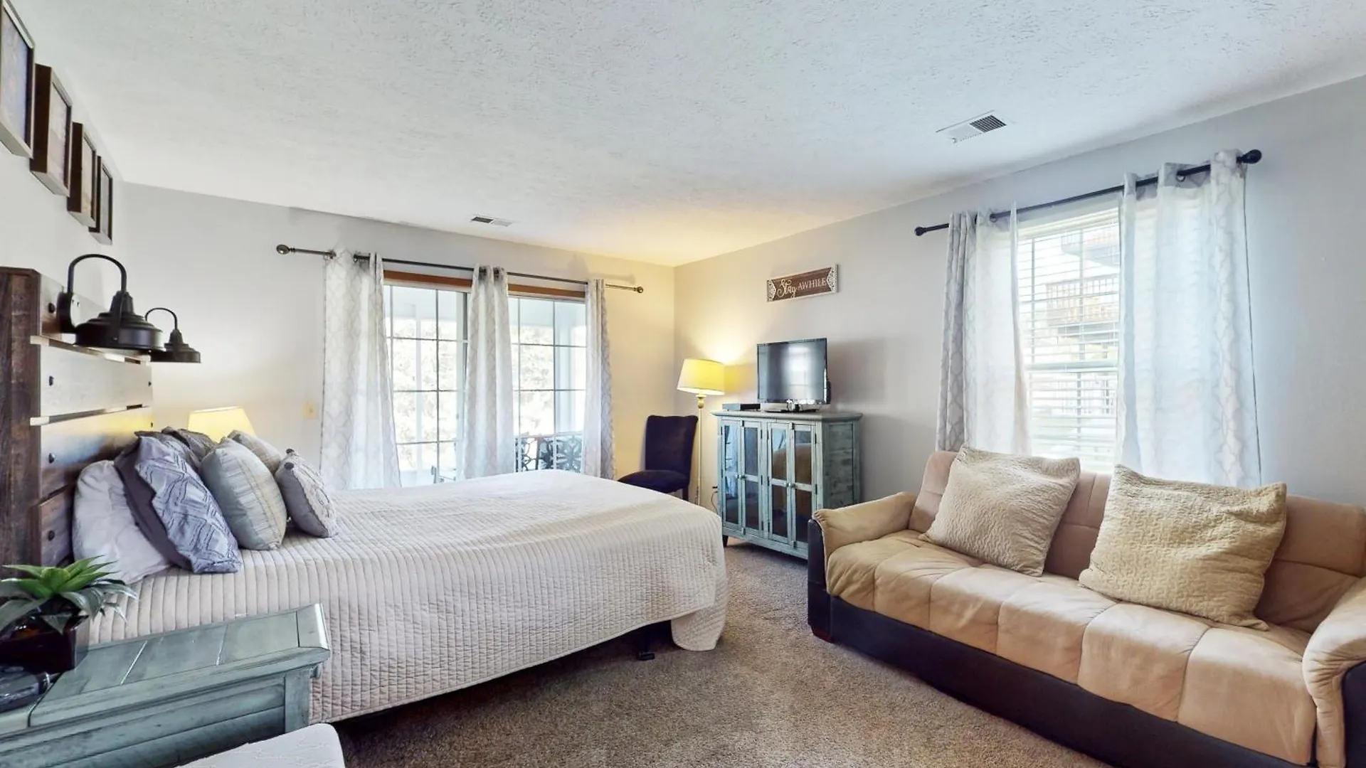 Fall Creek Pond View Escape * Branson