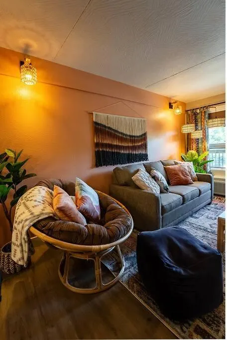 Pet Friendly Boho With Pool--fitness Center--next To The Landing--close To Convention Center And Kanakuk شقة برانسون