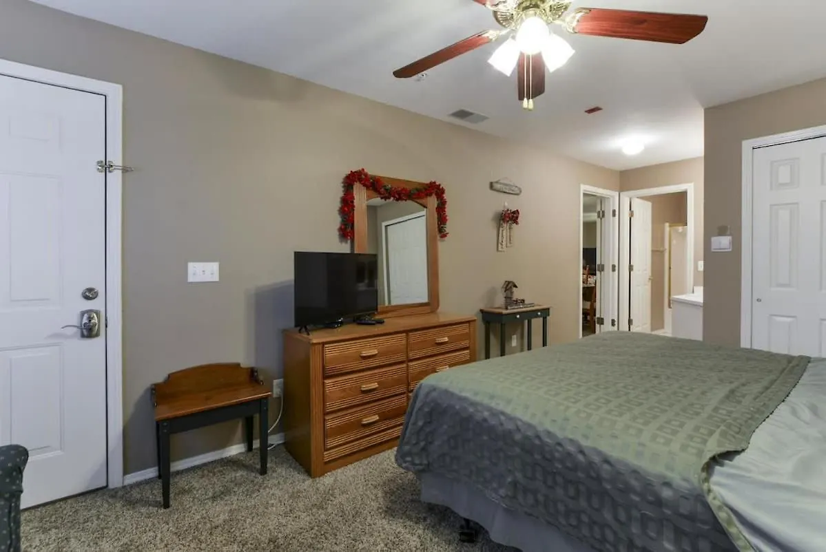 Country Getaway -no Stairs Close To Strip *