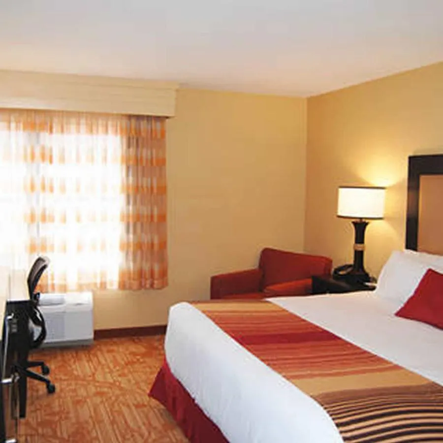 Hotel Hillside 3*