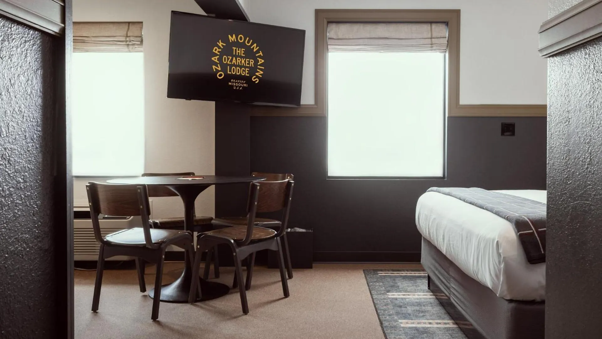 The Ozarker Motel 4*