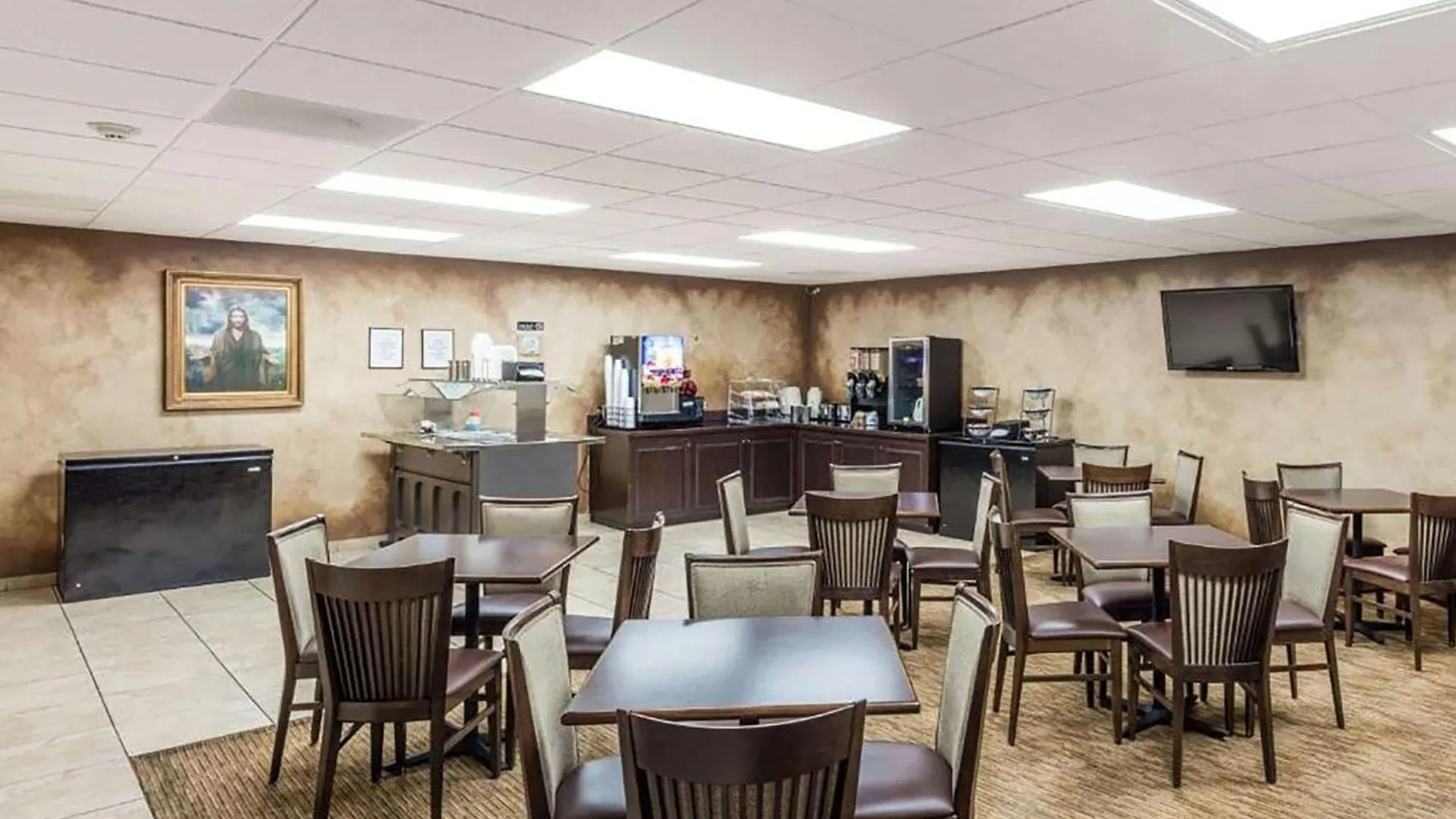 Hotel Angel Near Imax, A Travelodge By Wyndham Branson
