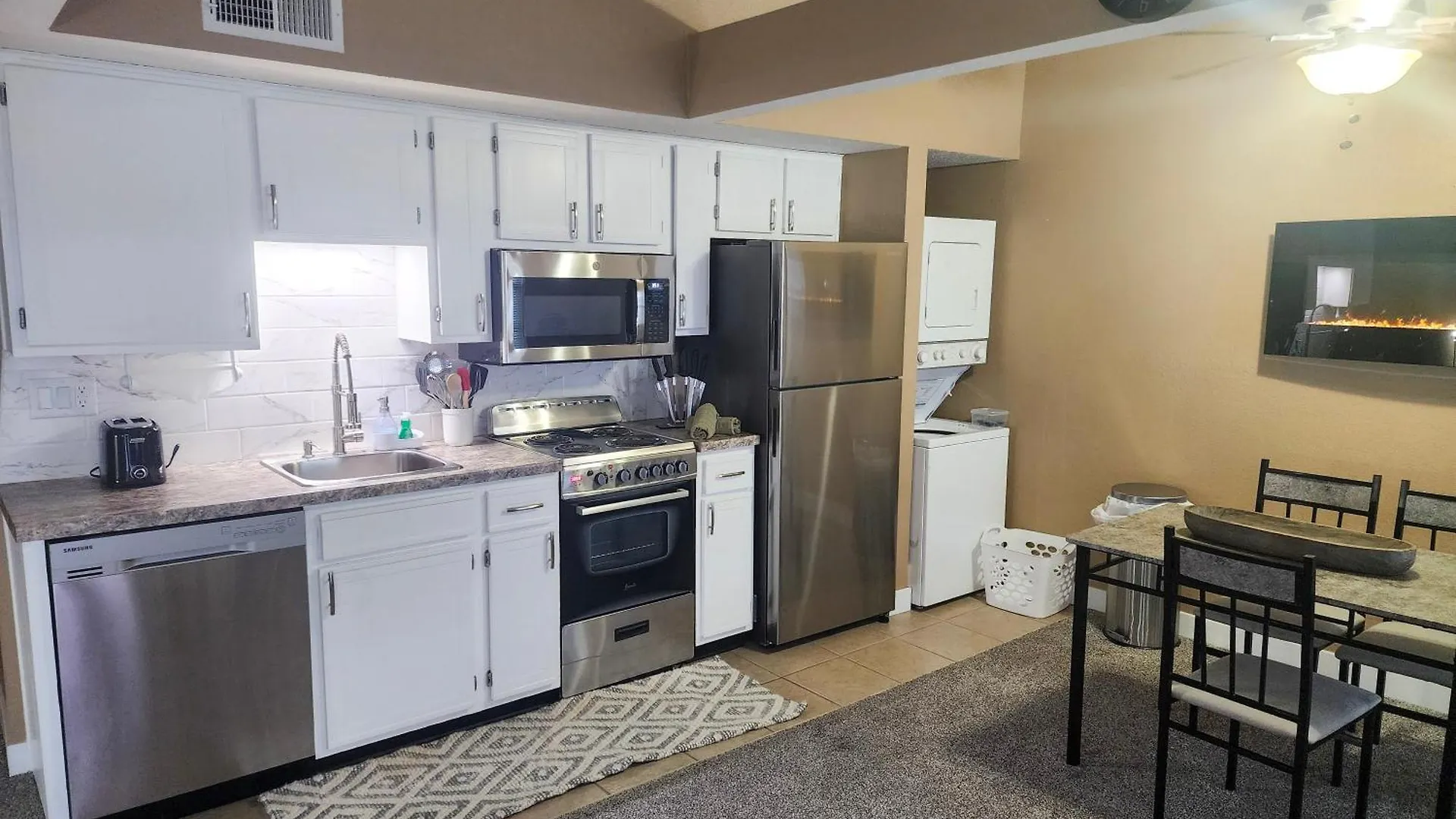 2br Cozy - Centrally Located - Free Activities Included - Stairs Required - Fc27-6 *