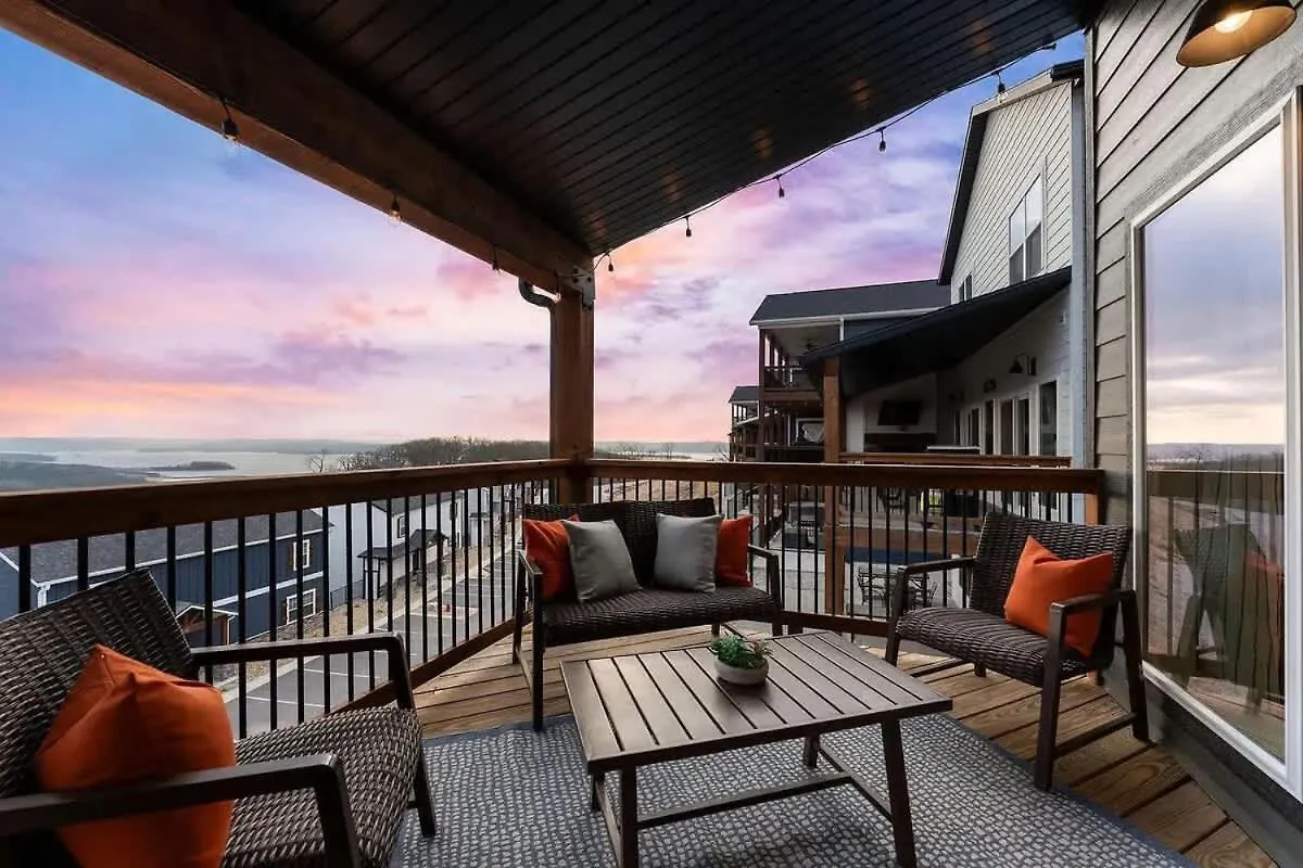 펜션 Modern Retreat Whot Tub Arcade & Stunning Views 브랜슨