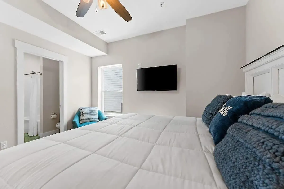 Modern Retreat Whot Tub Arcade & Stunning Views 펜션