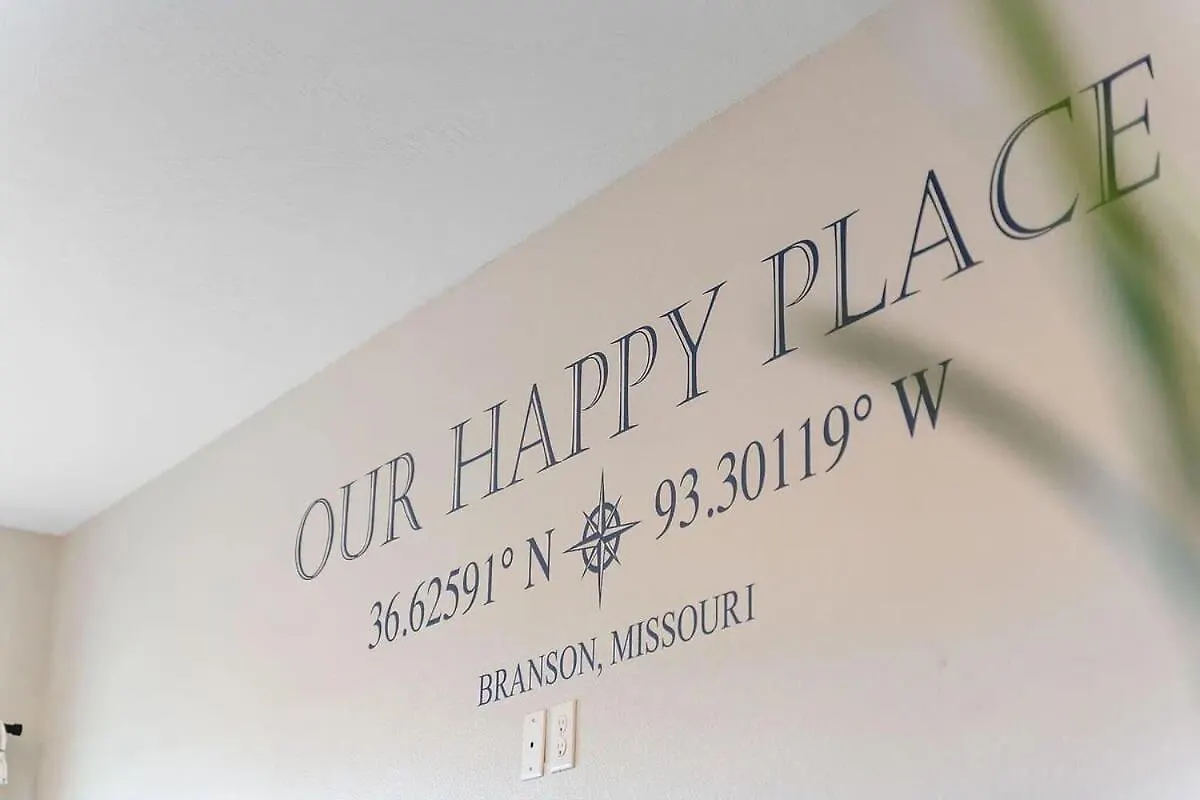 Modern Retreat Whot Tub Arcade & Stunning Views * 브랜슨