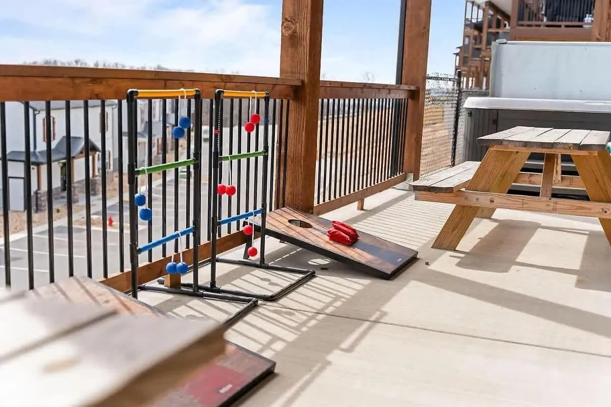 펜션 Modern Retreat Whot Tub Arcade & Stunning Views *