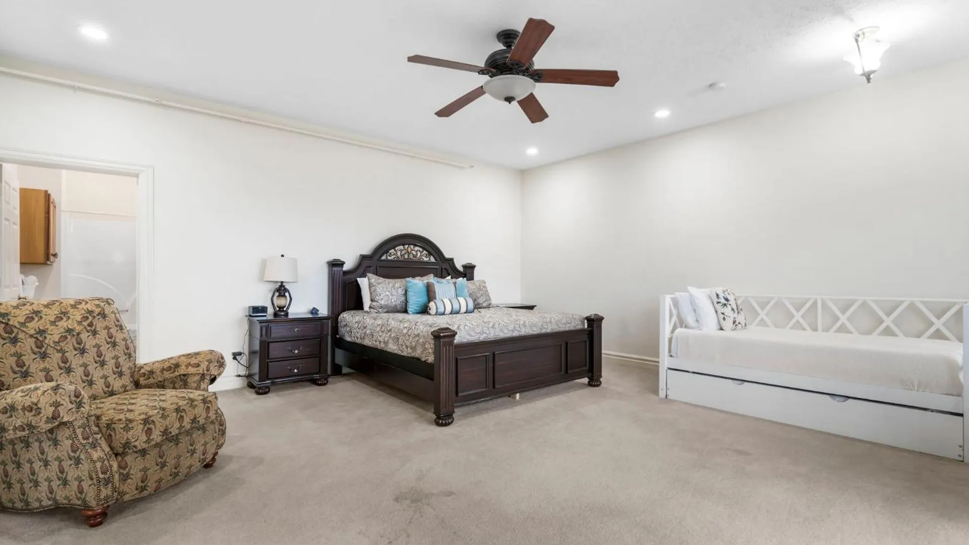 Holiday home Townhouse W Tree & Views-billiards-air Hockey-free Tix-pvt Hot Tub-basketball-garage Branson