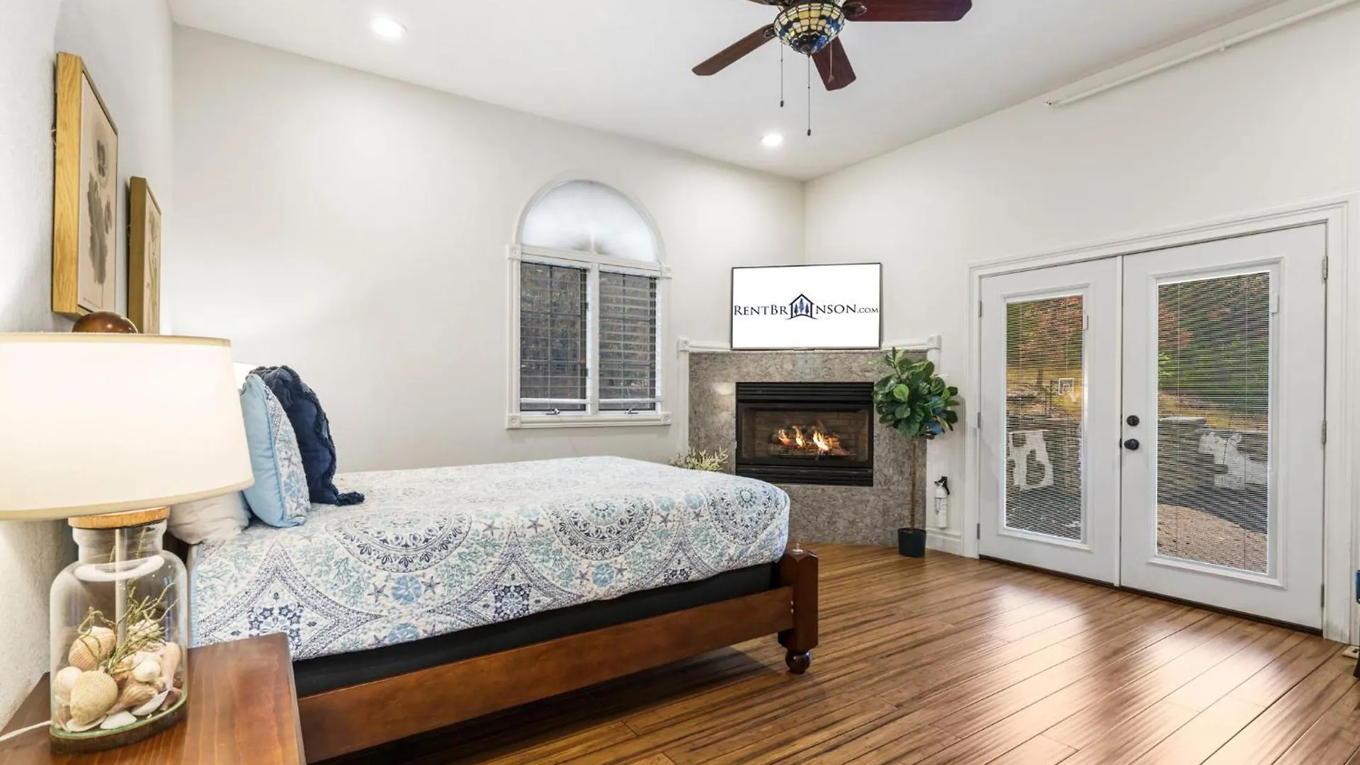Holiday home Townhouse W Tree & Views-billiards-air Hockey-free Tix-pvt Hot Tub-basketball-garage Branson