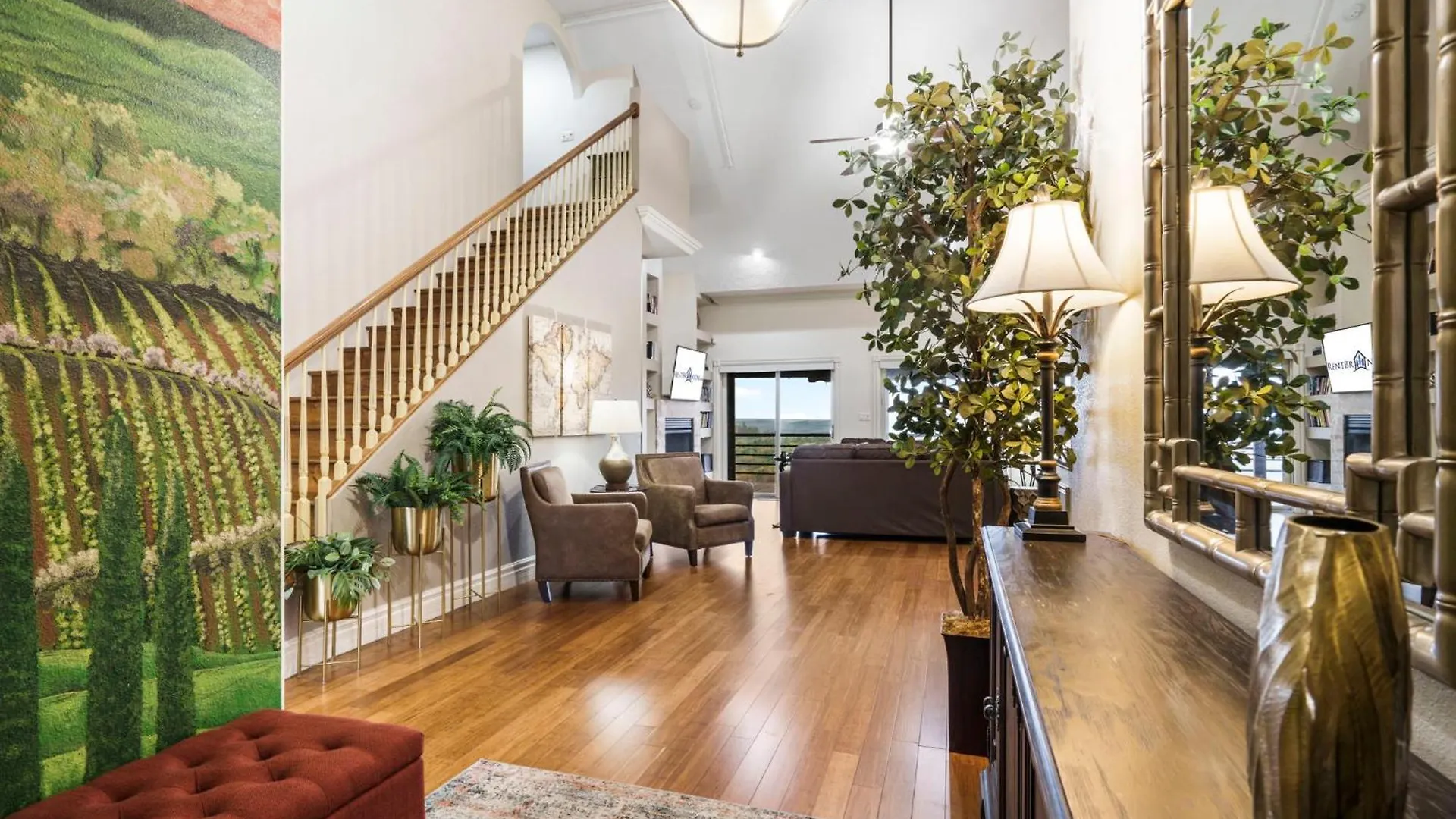 Townhouse W Tree & Views-billiards-air Hockey-free Tix-pvt Hot Tub-basketball-garage *