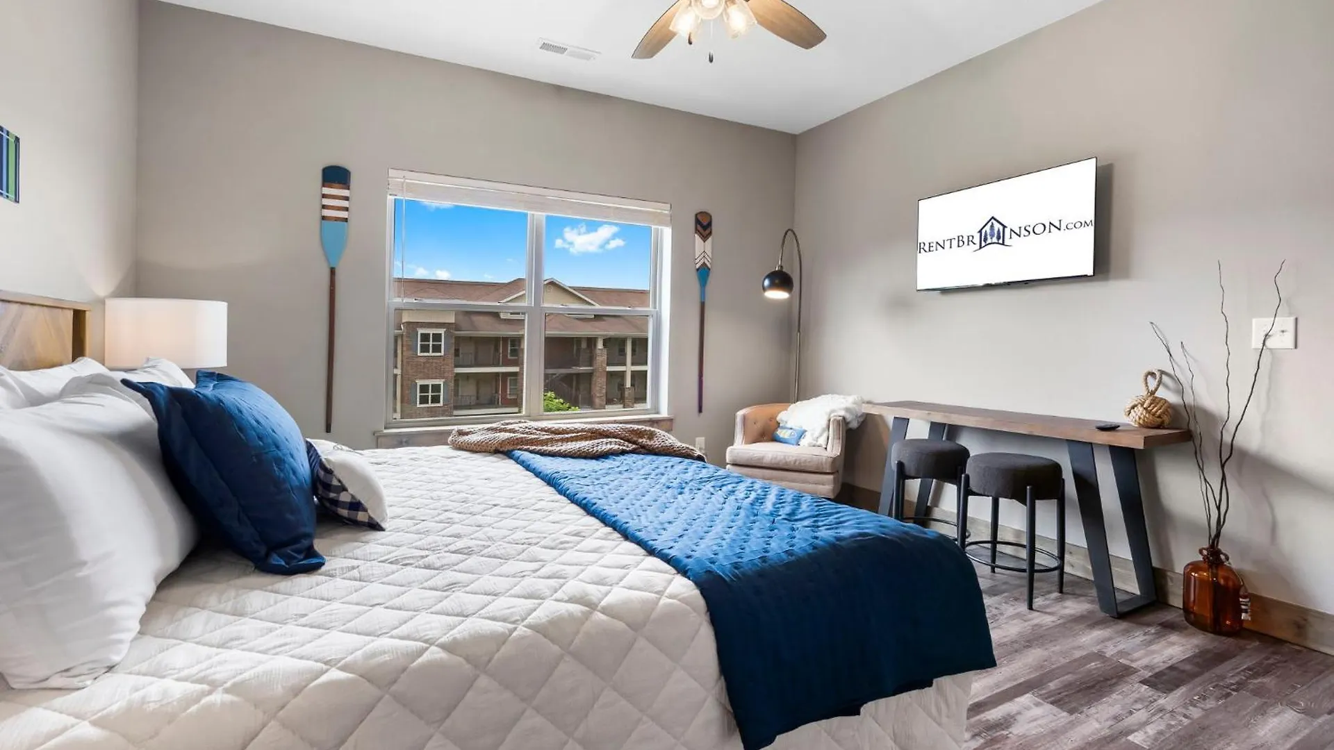 بيت للعطل New Log Cabin, Free Local Attraction Tickets Daily, Ozark Views, Cmty Amenities! *
