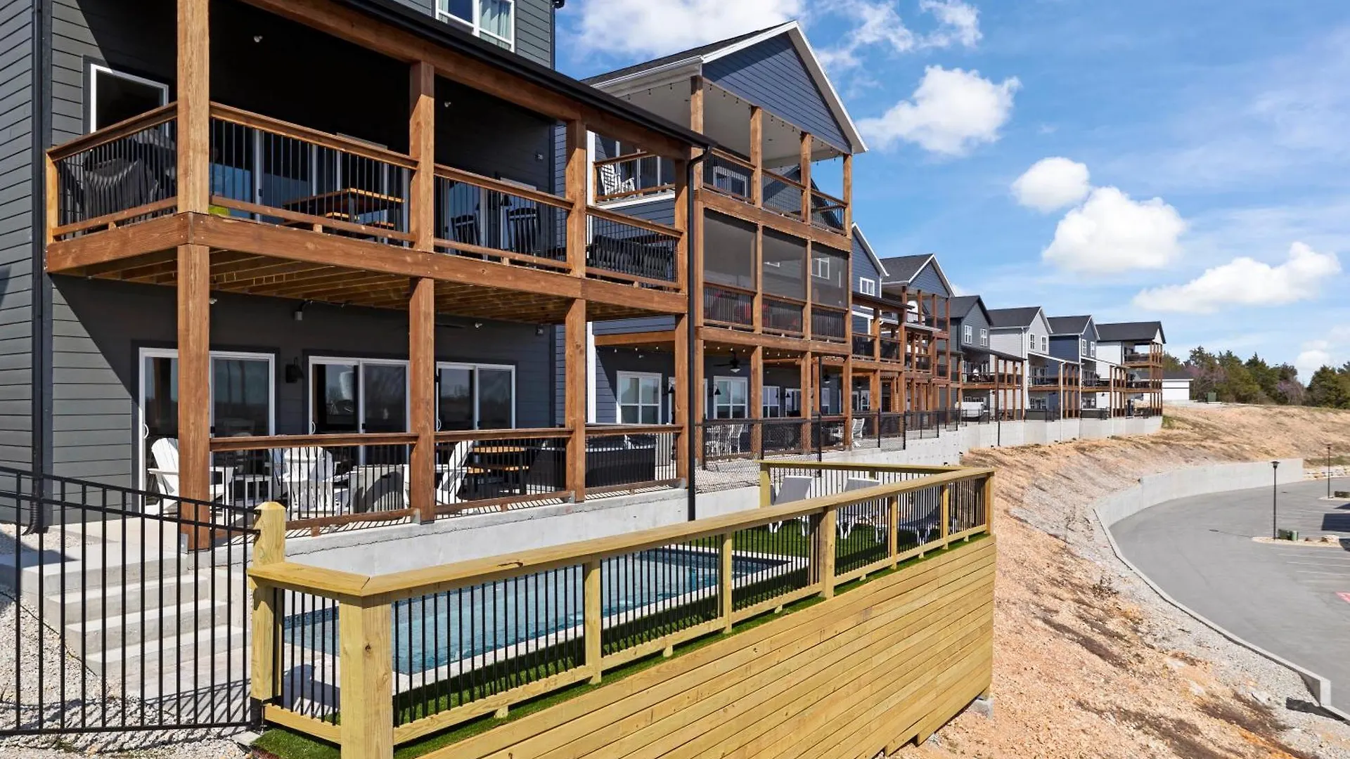 別荘 Pvt Outdoor Pool-multiple Arcades-pvt Hot Tub-free Attraction Tickets-firepit-lake View