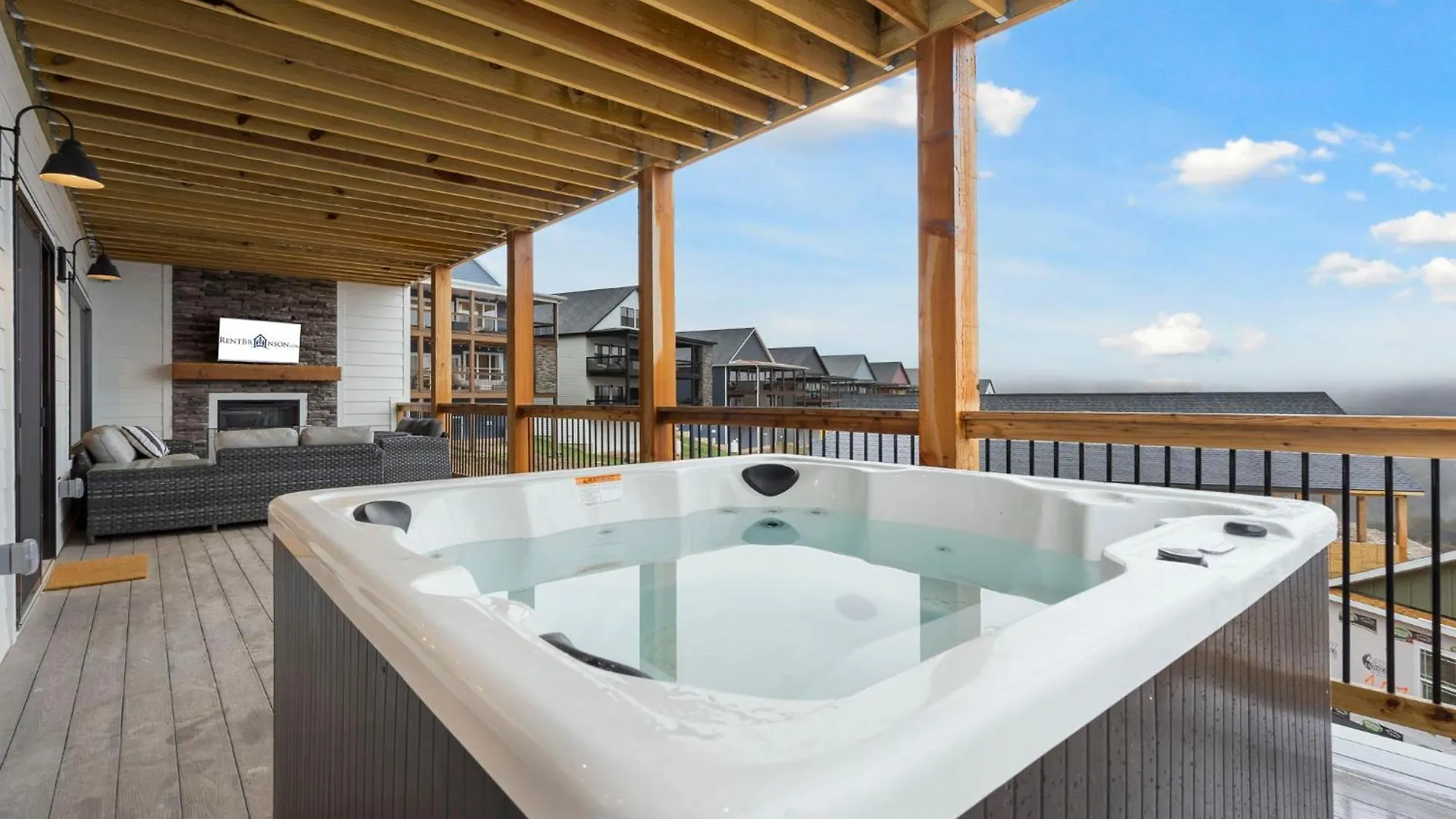 Gorgeous Views, $400 Daily Local Activities, Community Amenities, Near Sdc!