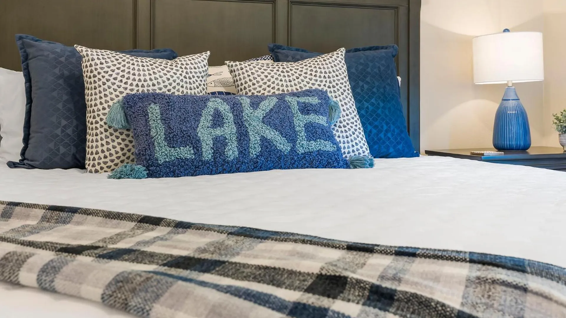 Taneycomo Views-near Landing-cmty Outdoor Pool-free Tickets-elevator! بيت للعطل