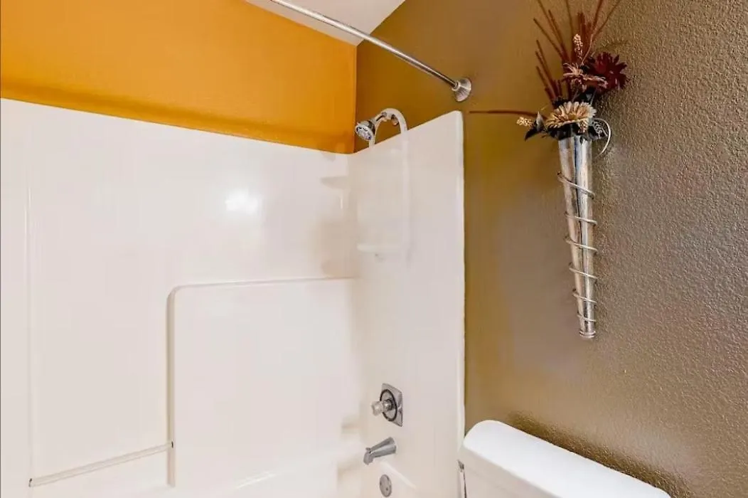 Fall Creek 34-7, Screened Porch, Pet Friendly, Great Location 公寓