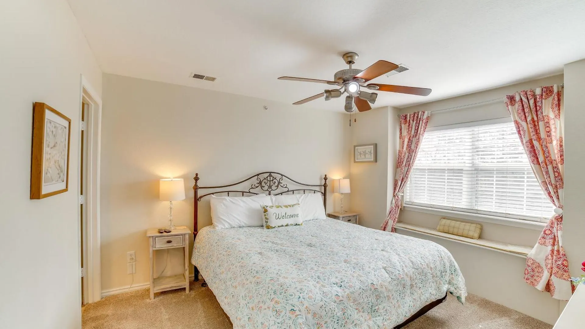 With Balcony, Near Silver Dollar City! Branson