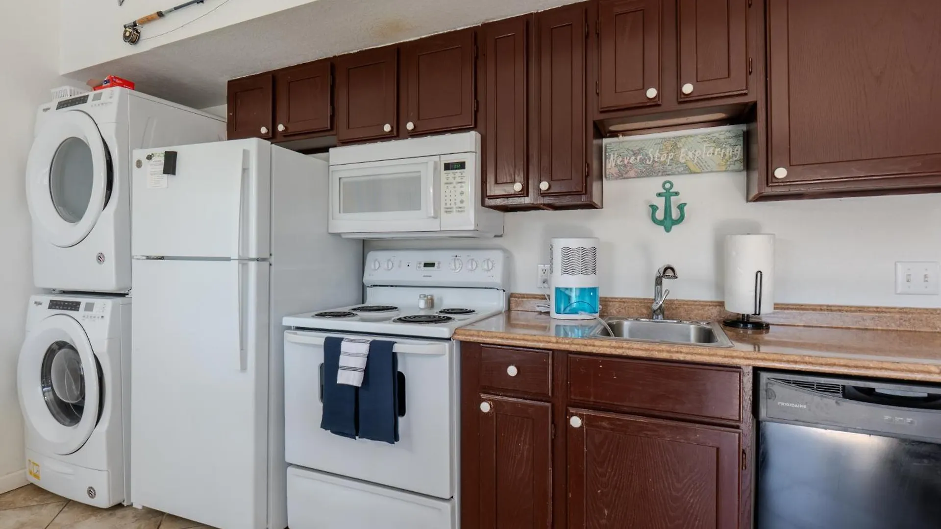 Casa vacanze 2br Cozy With View - Centrally Located - Stairs Required - Free Tickets Included - Fc 44-7