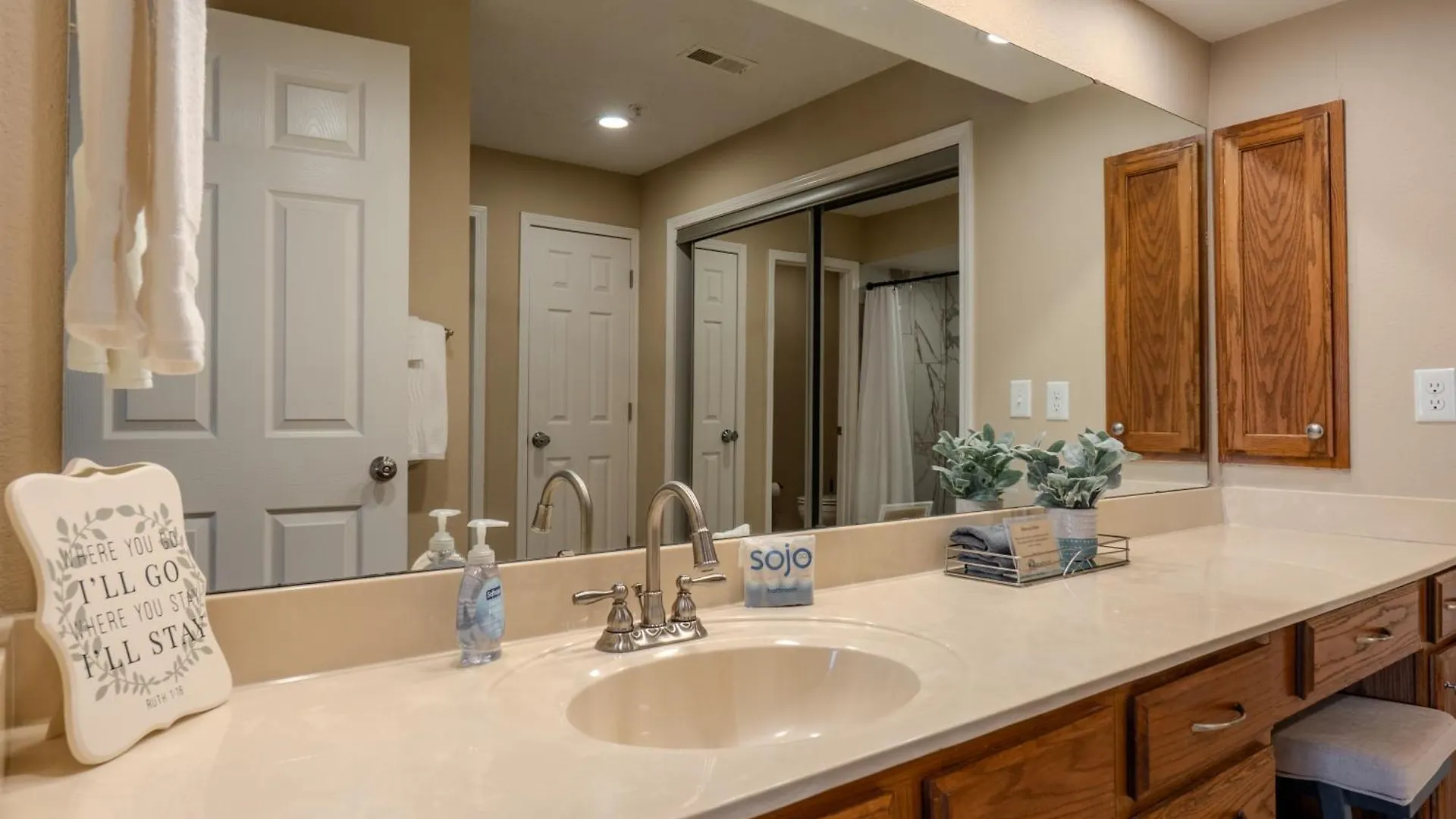 2br Walk-in - Near The 76 Strip - 2 Pools - Free Tickets Included - Fhf-11 Branson