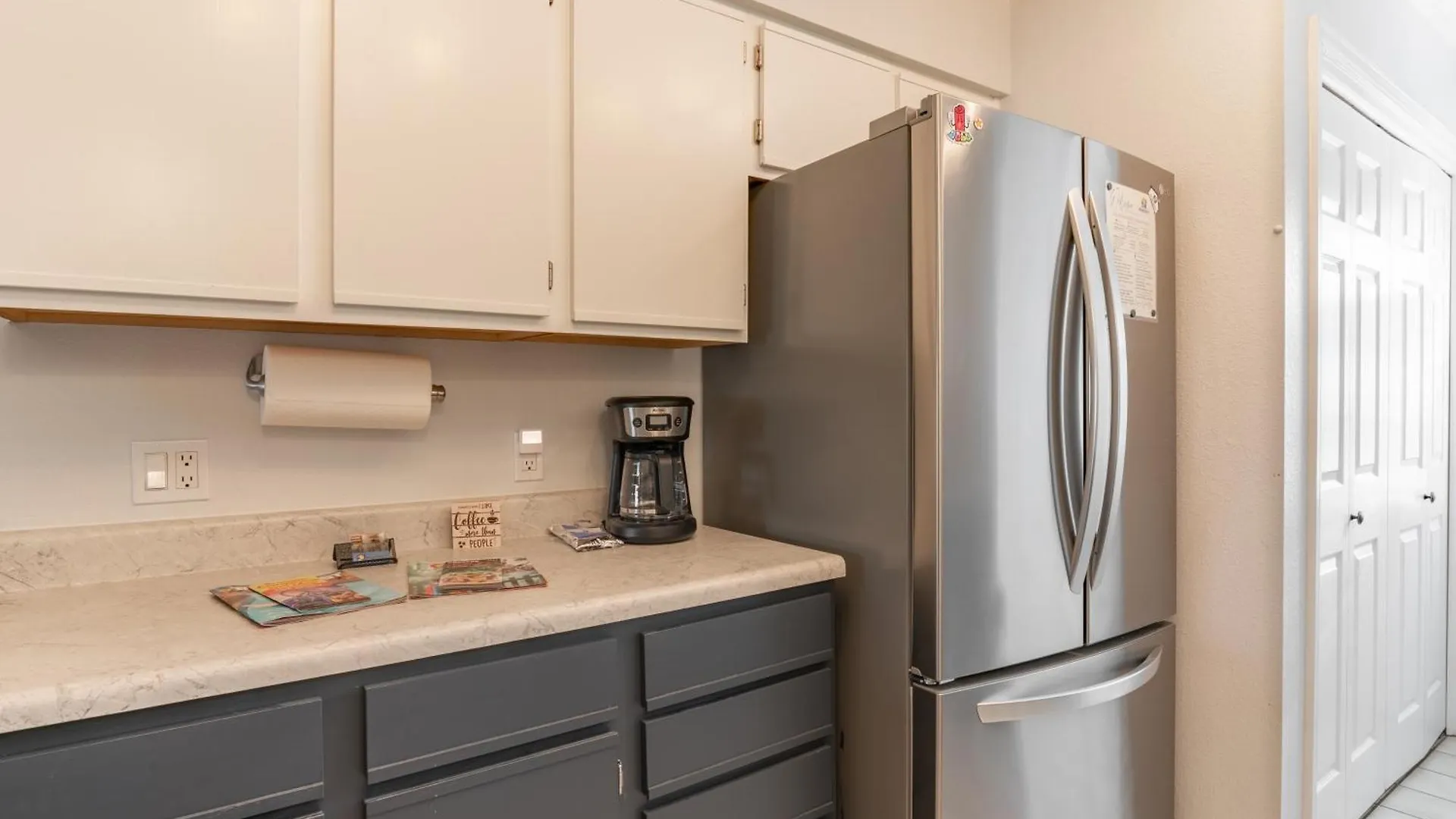 2br - Close To The Strip - 2 Pools - Free Tickets Included - Fhc-3 *