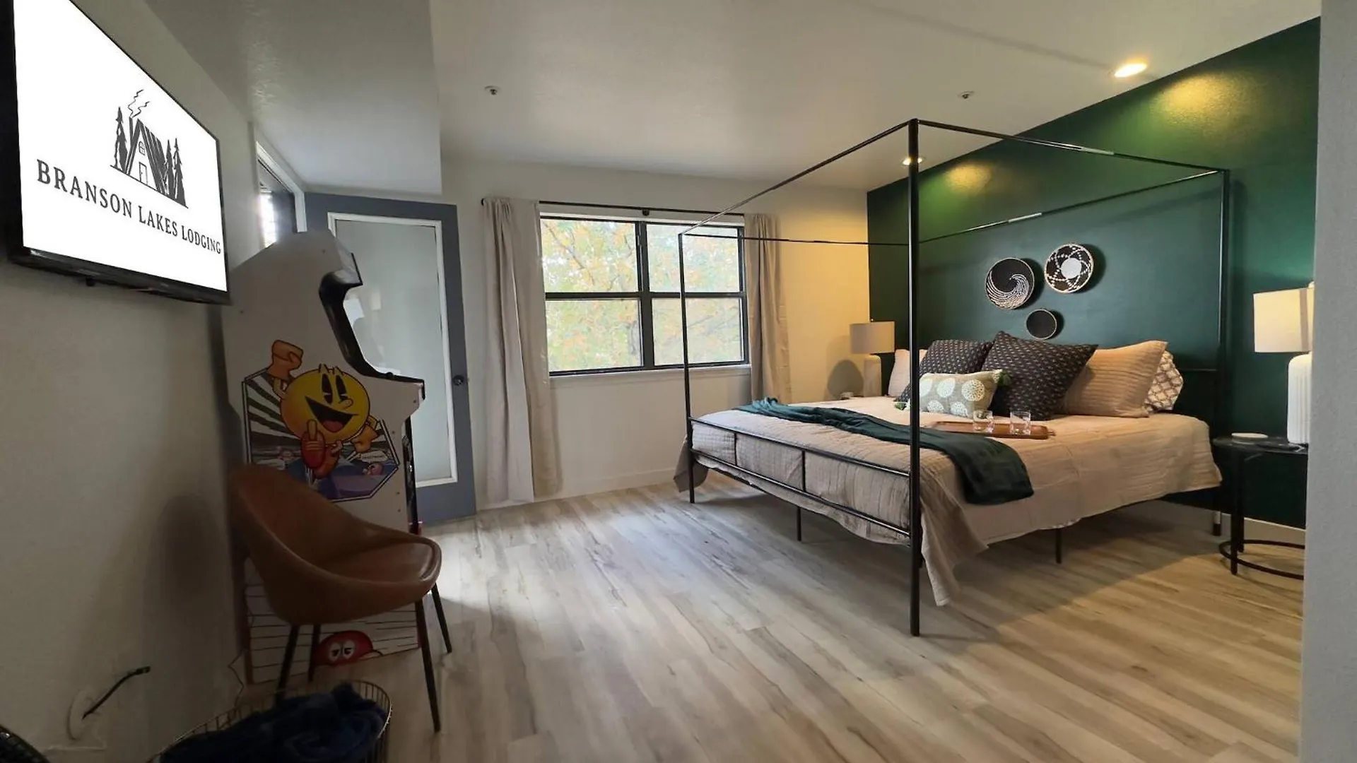 Indoor Pool/bunk/2 King/arcade/foosball/hot Tub! * ブランソン