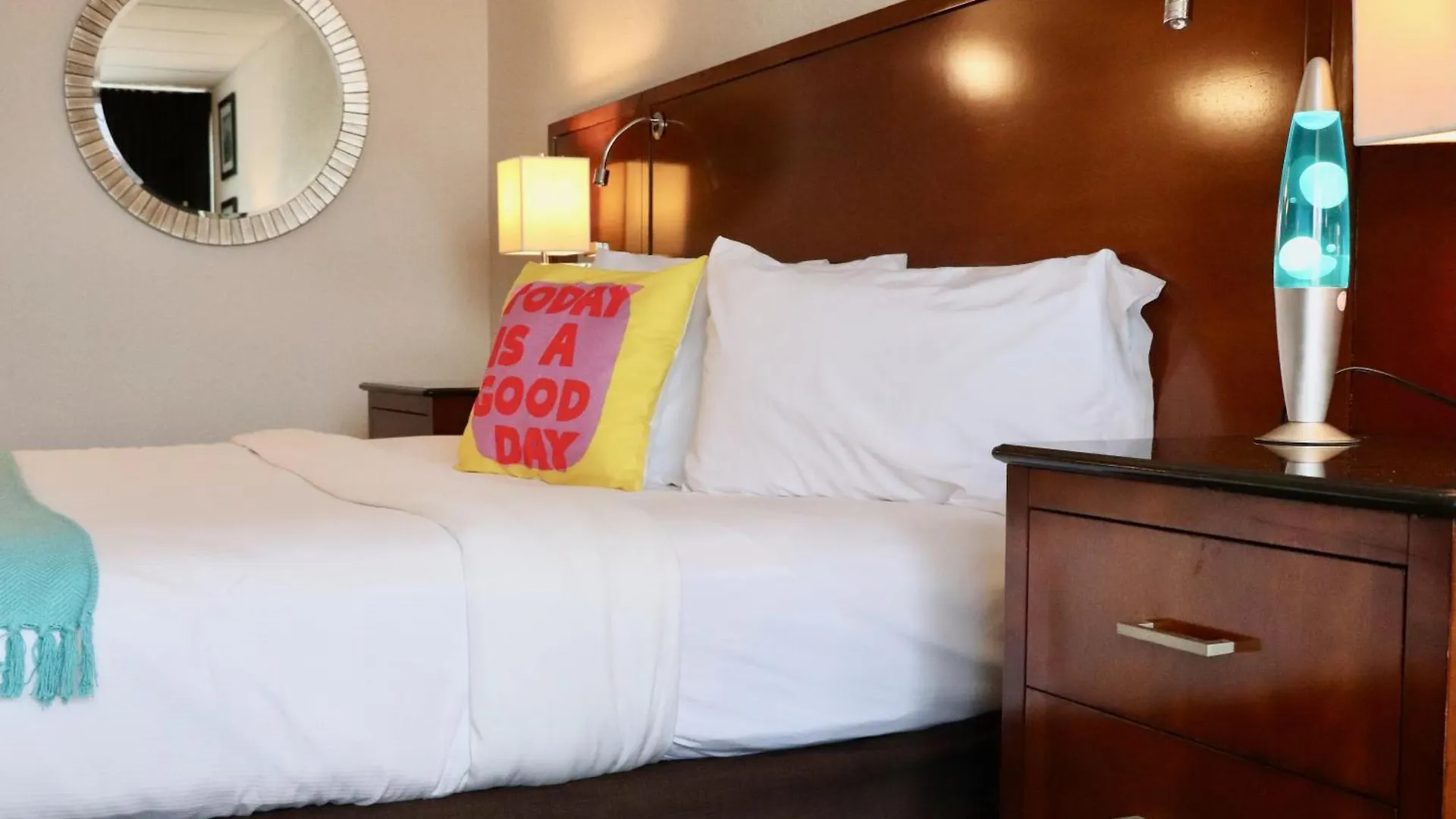 The Retro Hotel 3*