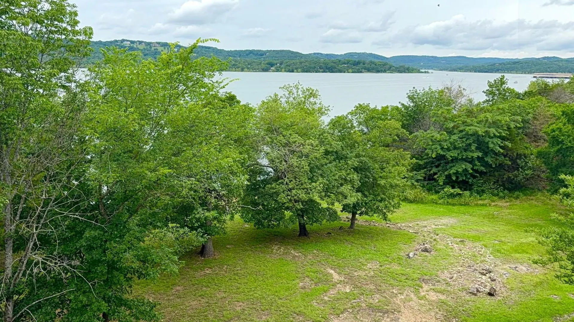 Lakefront And View Indian Point With Boat Slip Apartment