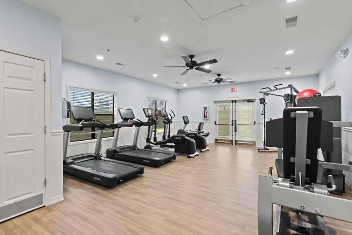 アパート Charming At Hills - Beautifully Updated And Affordable - Family Amenities ブランソン