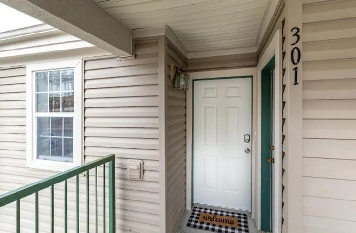 Charming At Hills - Beautifully Updated And Affordable - Family Amenities アパート