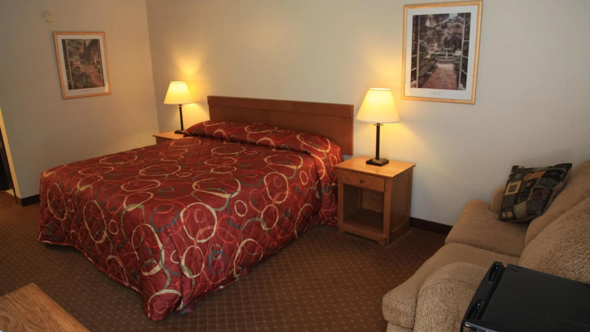 Super 8 By Wyndham By Andy Williams Theatre Hotel Branson
