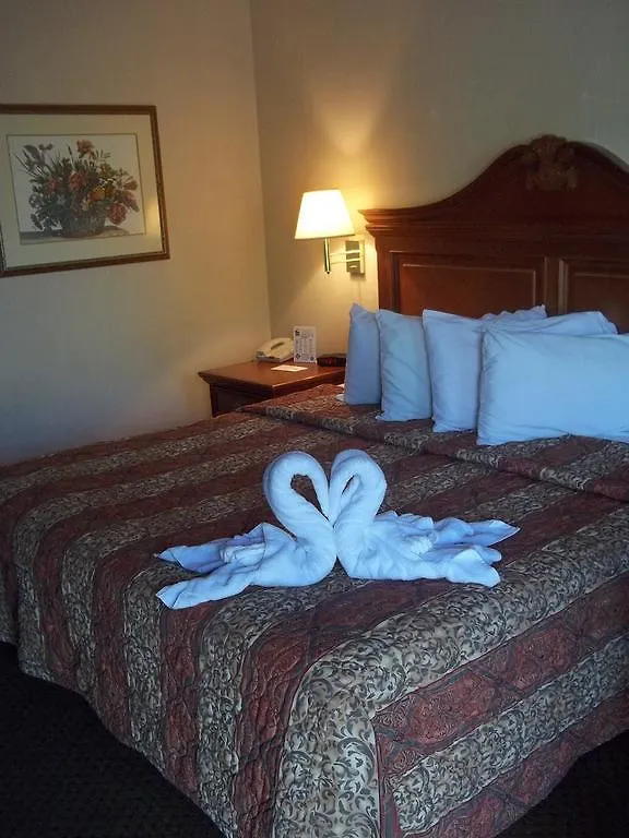 Hotel At The Falls Branson