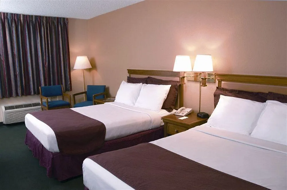 American Eagle & Motel 2*