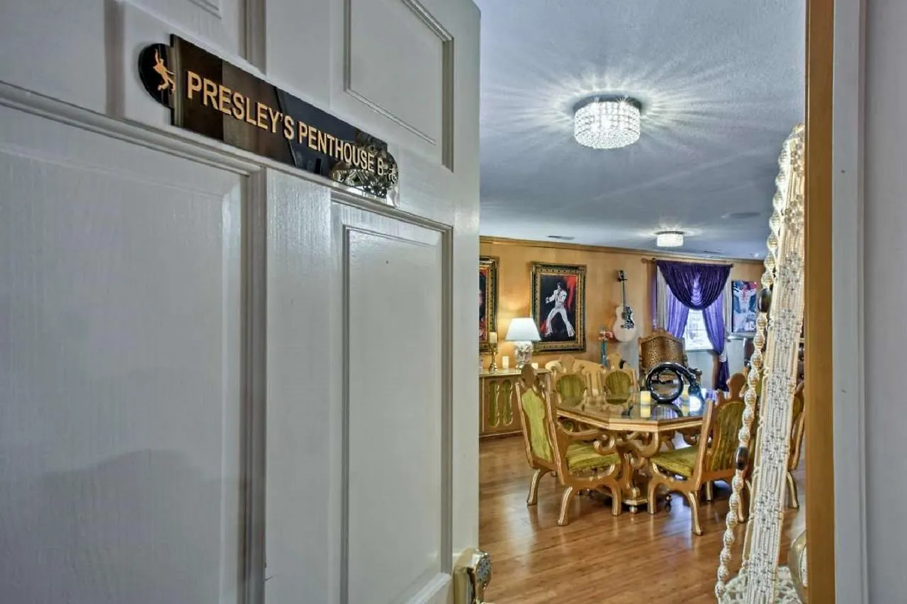 Presley's Penthouse Apartment