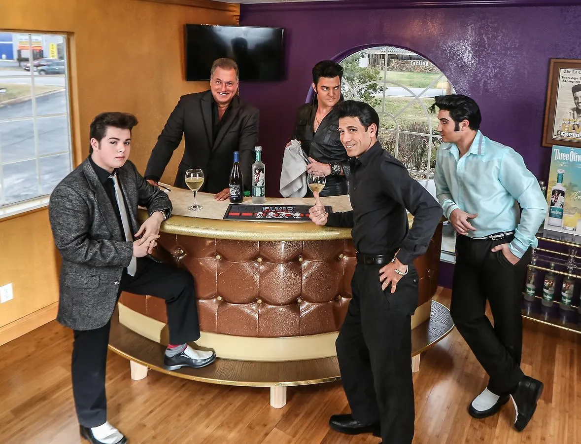 Presley's Penthouse Apartment *