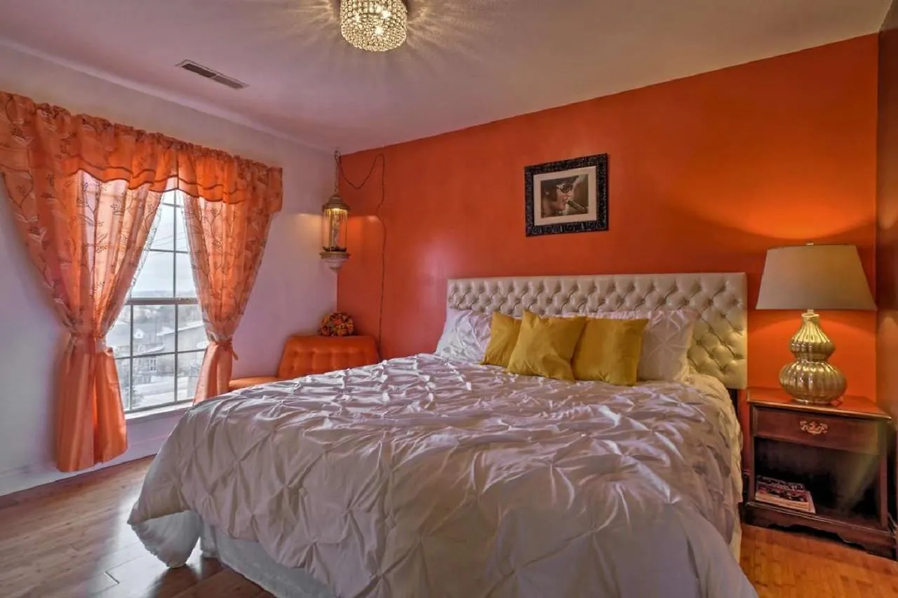 Presley's Penthouse Branson