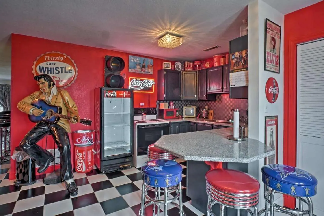 Presley's Penthouse Branson