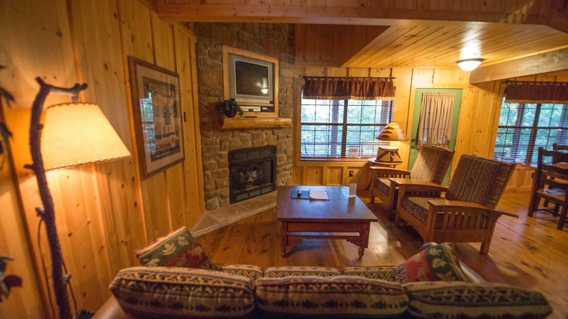 At Mountain, Trademark Collection By Wyndham Rezort