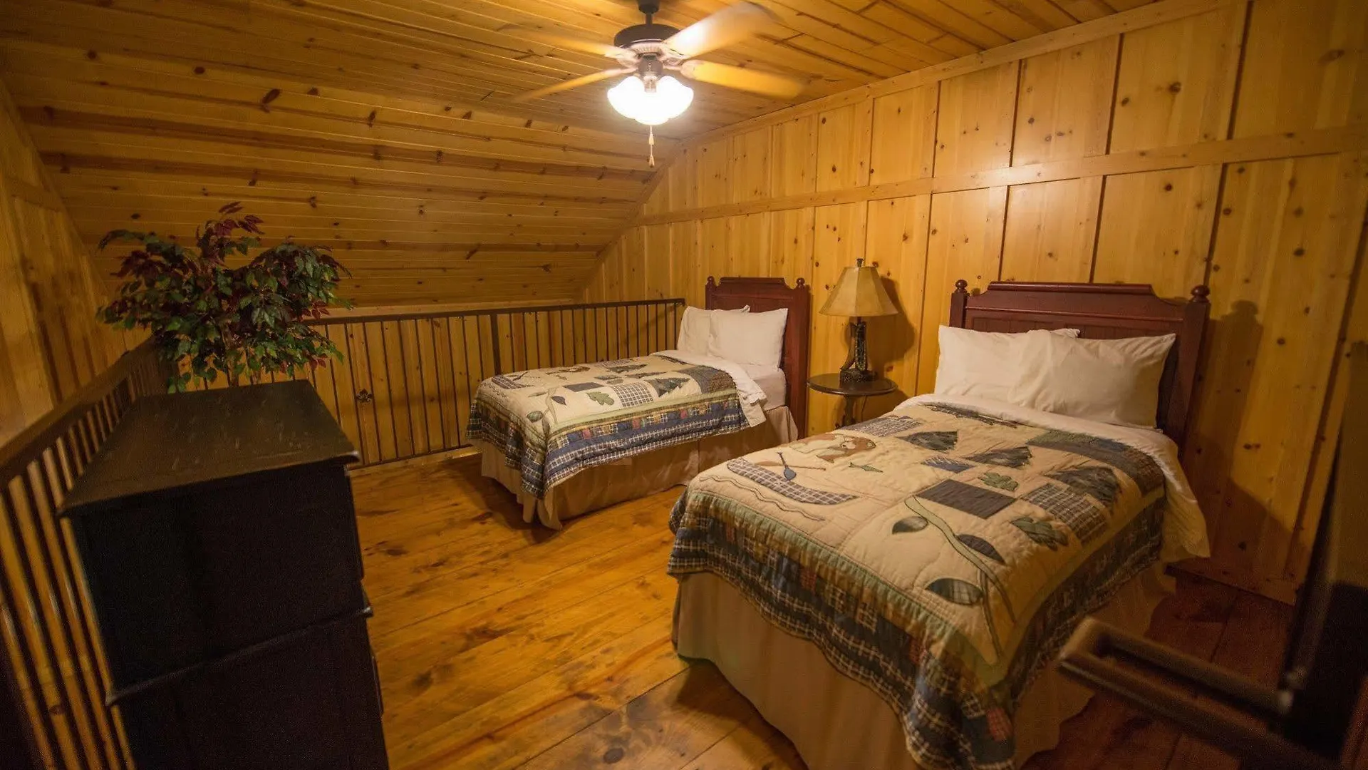 At Mountain, Trademark Collection By Wyndham Rezort Branson