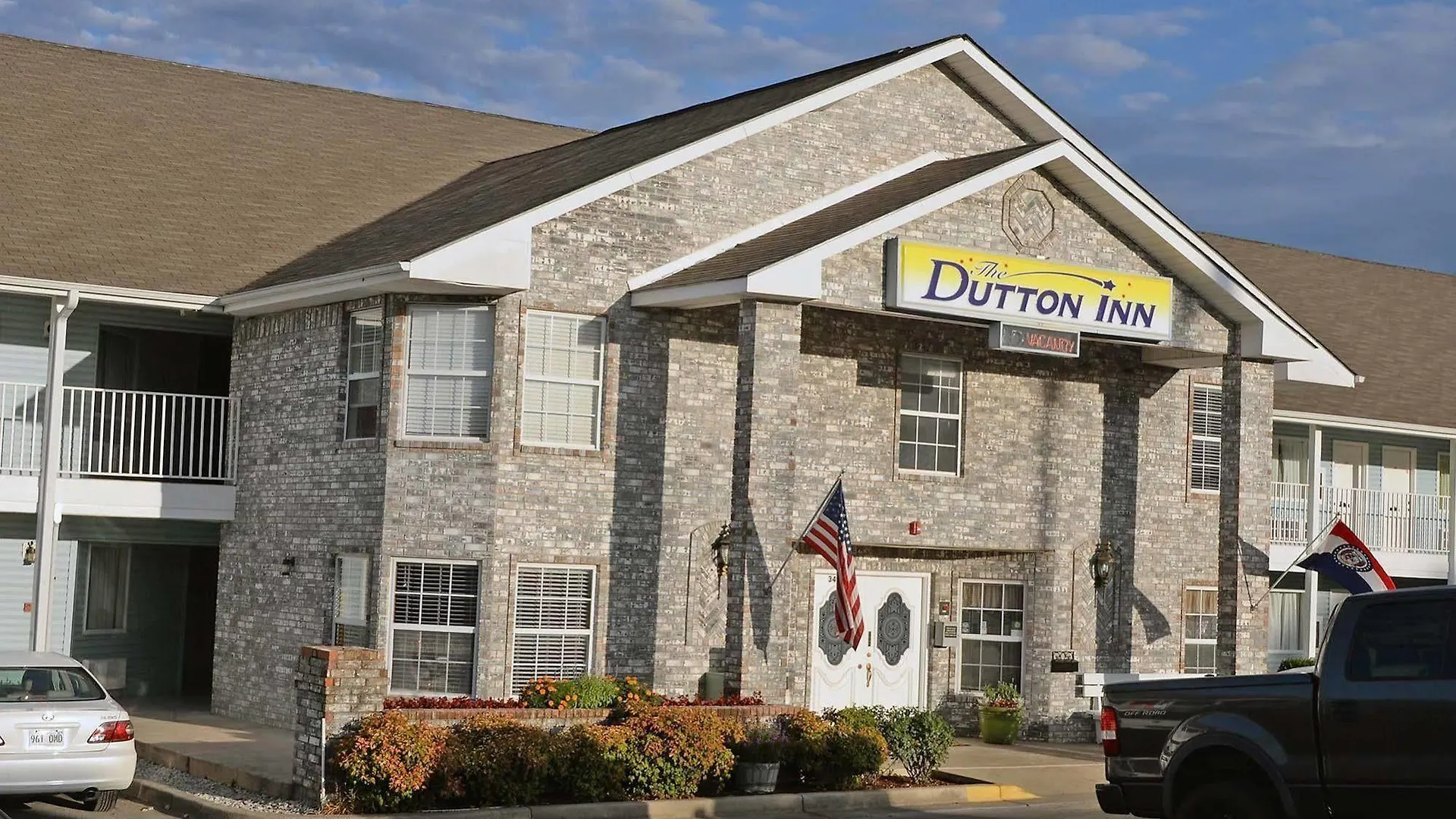 Dutton 2*
