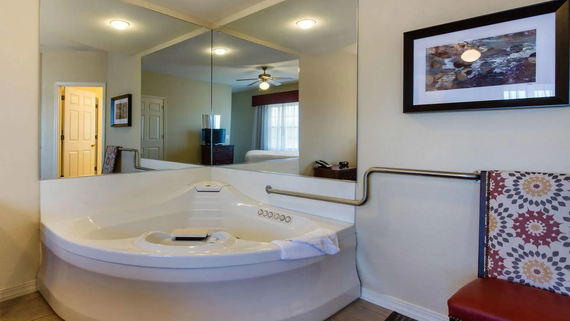Bluegreen Vacations The Falls Village, An Ascend Hotel