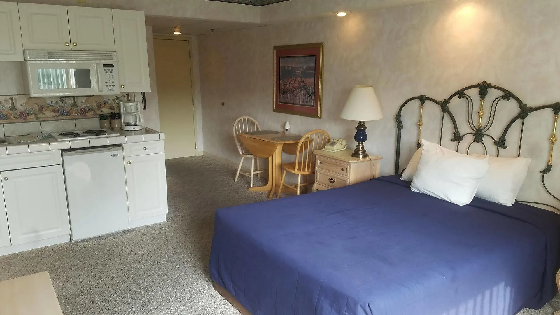 The Colonnade 3*