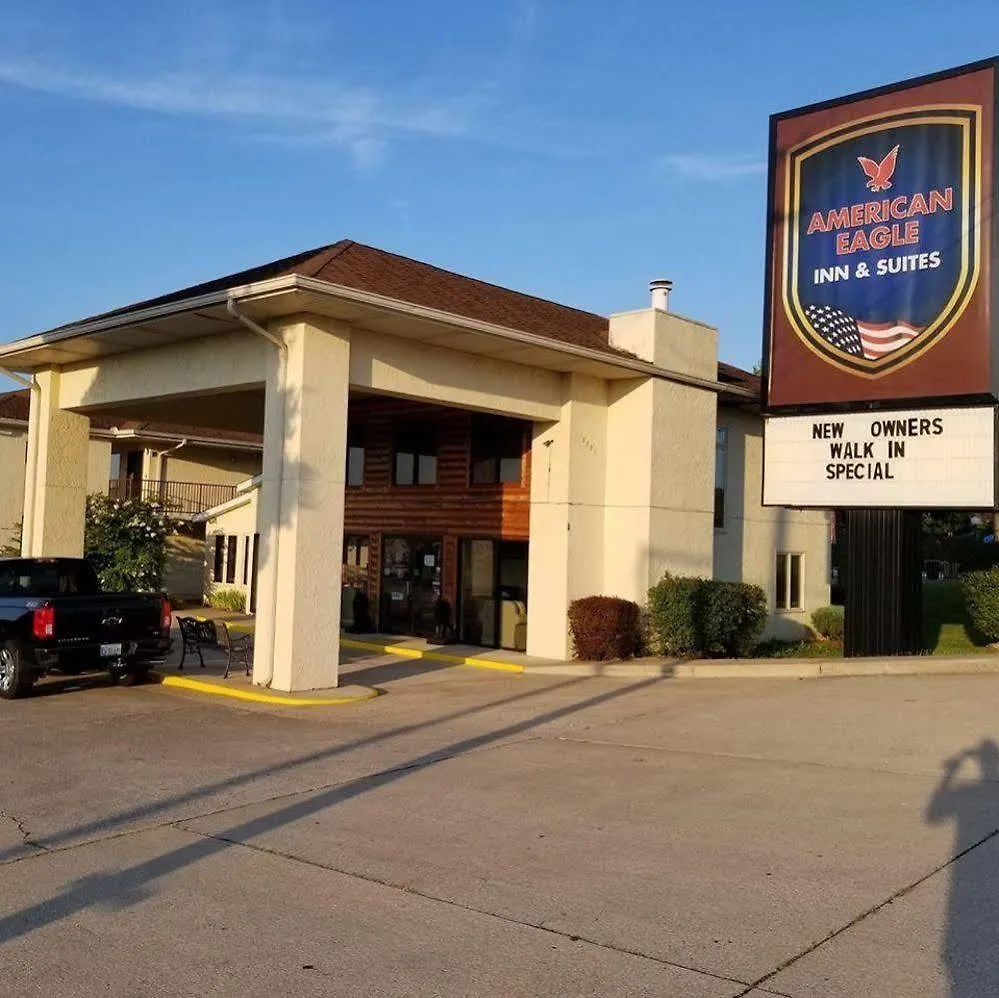 American Eagle & Motel 2*